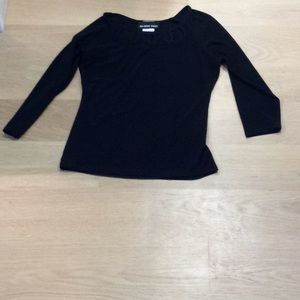 Un Deaux Trois black top